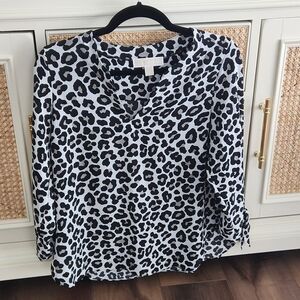 MICHAEL Michael Kors Black and White Leopard Print V-Neck Blouse